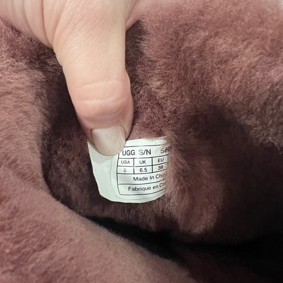 UGG Bailey Button II Boots, Women’s Sz 8 - Picture 4 of 6